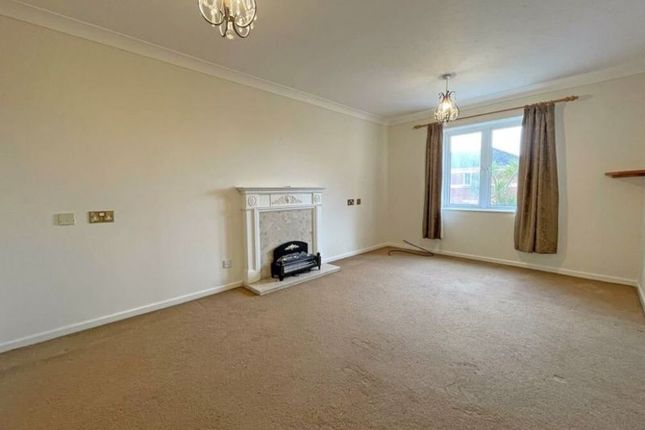 Flat for sale in Kingsgate, Exeter