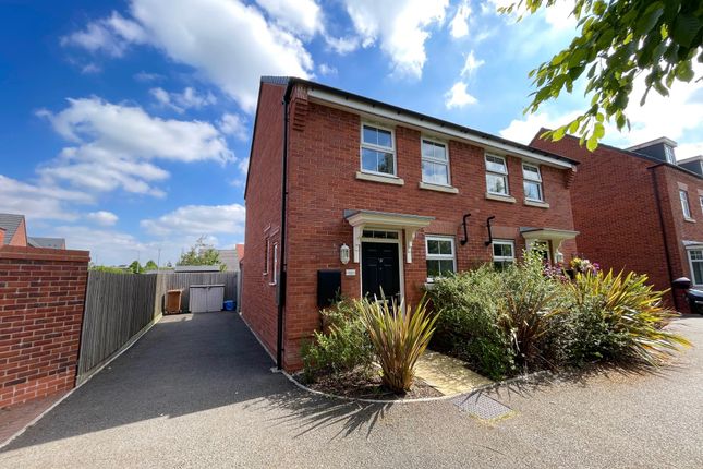 2-bed house on 9, Lichfield, £1,395/mo