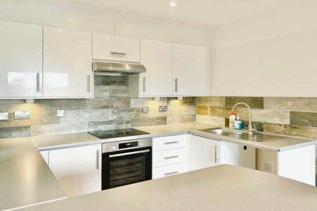 Flat for sale in Verney Road, Banbury