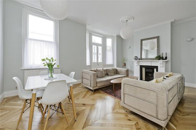 Flat for sale in Latimer Road, London