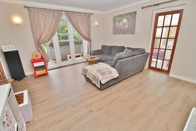 5, Magdala Road, Hayling Island photo 3