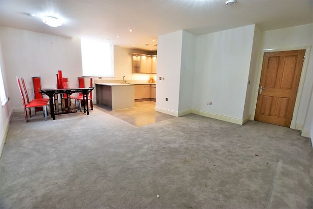 Flat for sale in Turnstone Avenue, Manchester