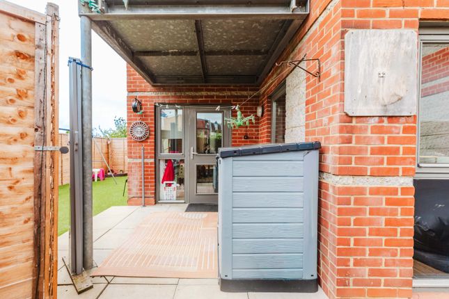 Tw14 8Dr - High Res-11.Jpg