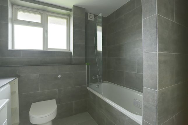 Flat to rent in Lauder Court, Winchmore Hill Road