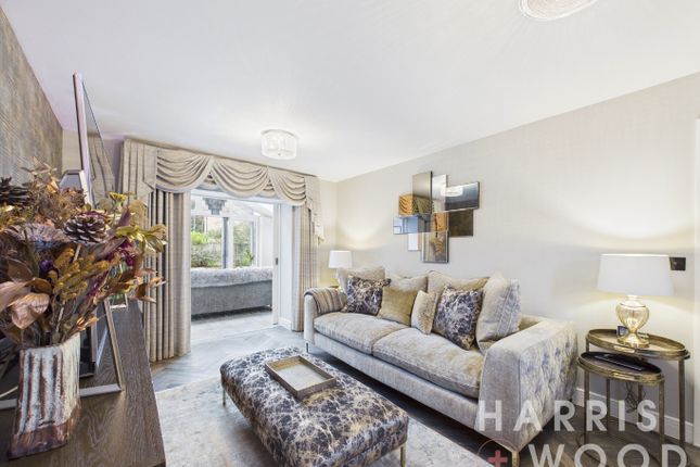 13 Ernest Fancy Lane, Colchester, Essex photo 3