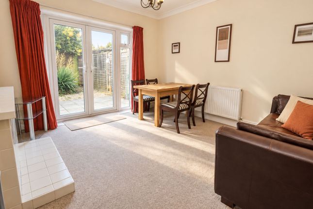 4 Gorsecliff Road, Bournemouth photo 3