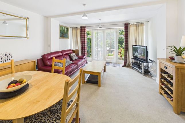 27, Godfrey Place, Cheltenham photo 3