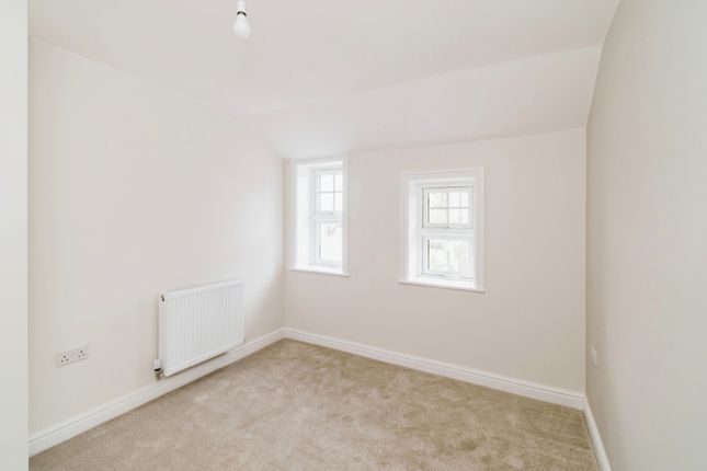 Flat for sale in High Street, Lyndhurst, Hampshire