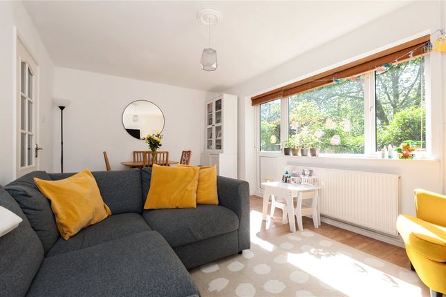 2 Leeson House,, Haggard Road, Twickenham photo 2