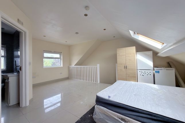 247B, Northborough Road, Norbury photo 3