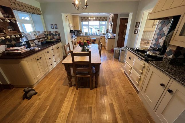 Kitchen Breakfast Room