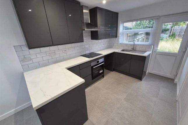59, Belgravia Close, Birmingham photo 2