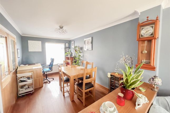 5, Cuckoo Drive, Heathfield photo 4