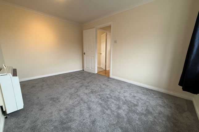 46, Templemead, Hamilton Court , Witham photo 5