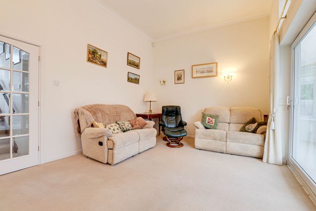 12, Pigeonwick, Harpenden photo 4