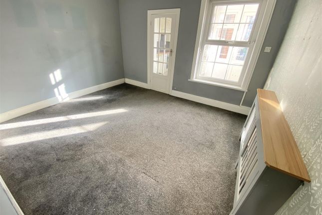 24E, Victoria Road, Newport photo 3
