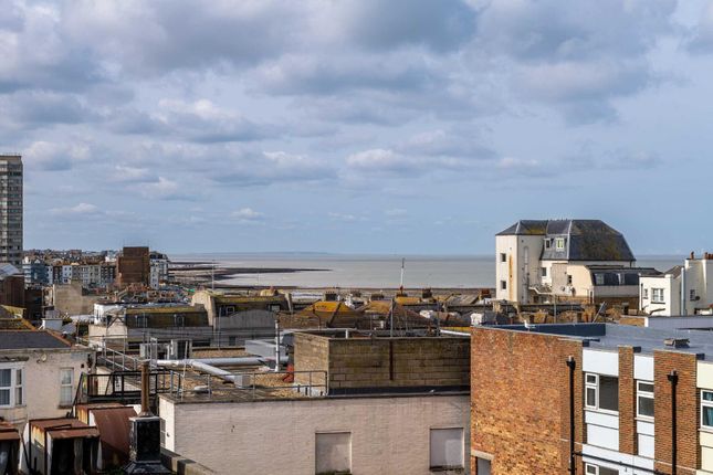 Flat for sale in 50 Hawley Square, Margate, Kent