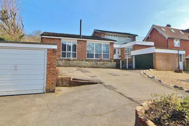 Thumbnail Detached house for sale in London Road, Horndean, Waterlooville