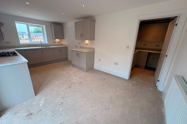 27, Belper photo 3