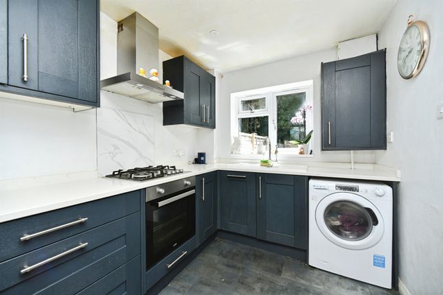 101, Central Avenue, Peacehaven photo 4