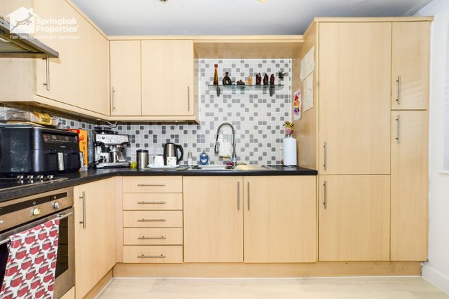 7, Davidson House, Hemel Hempstead photo 4