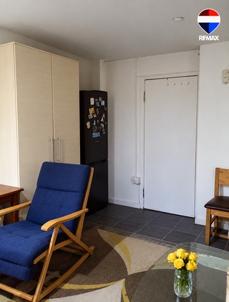 Rowe Gardens, Barking photo 3