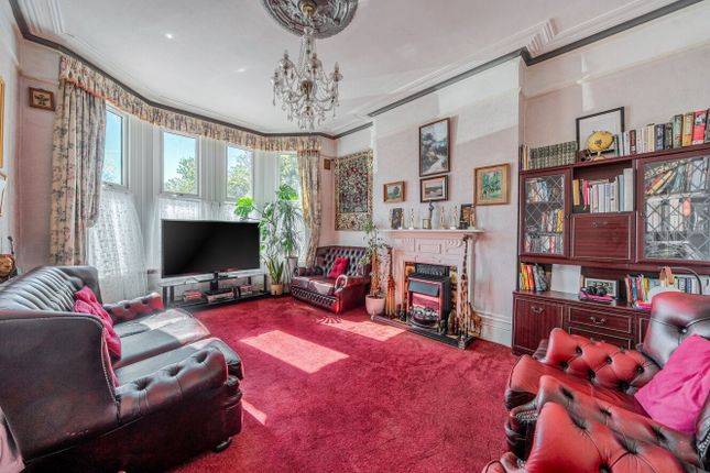 5, Thornsbeach Road, London photo 2