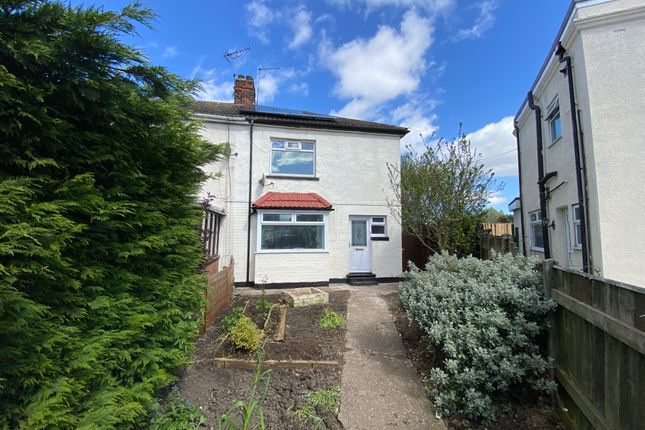 Semi-detached house to rent in Easton Avenue, Hull