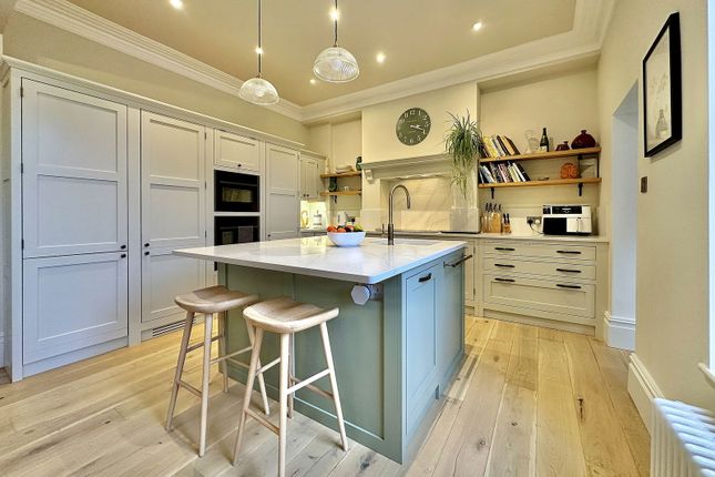 60, Newbridge Hill, Bath photo 3