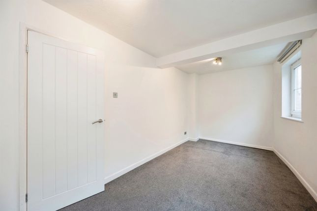 Flat for sale in Sea Front, Hayling Island