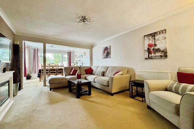 5, Alma Close, Gloucestershire photo 2