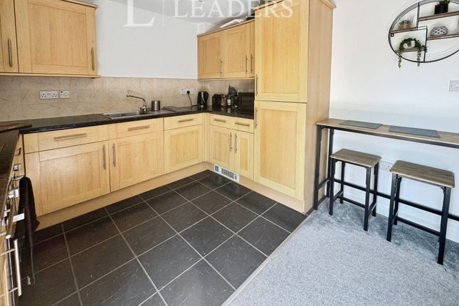 Flat 1, 131, London Road, Hampshire photo 2