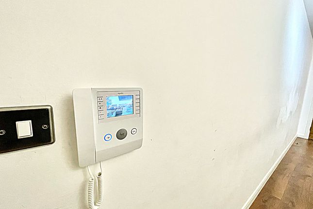 Flat S7, Urban Village Building, Bedford photo 5