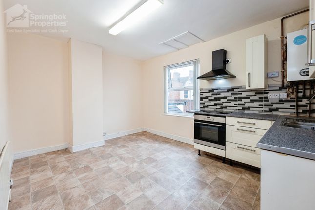 Flat for sale in Oxford Street, Grantham, Lincolnshire