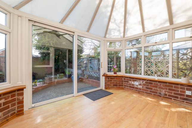 9, Cedar Road, Barton-under-needwood photo 4