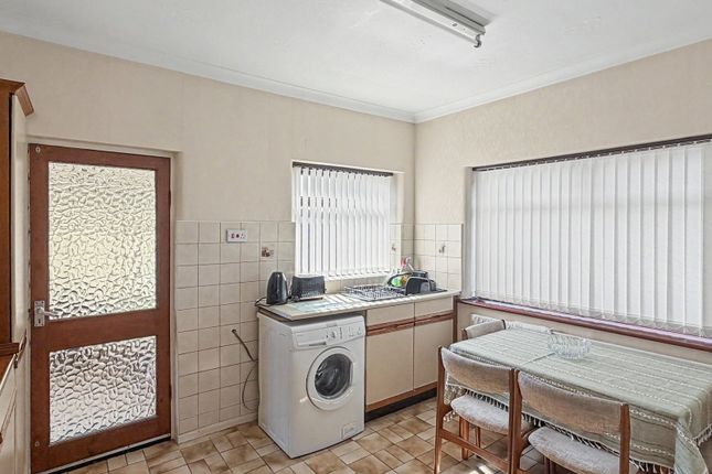 3, Clincton Close, Widnes photo 5