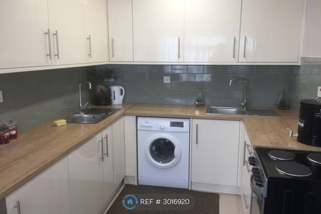 Lovell Road, Southall photo 3