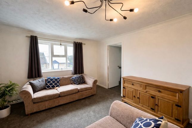 80, Parish Gate Drive, SIDCUP photo 2