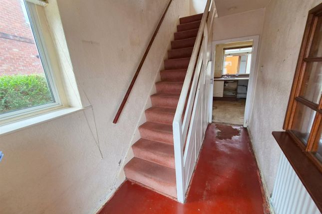 24, Manor Fields, Middlewich photo 2