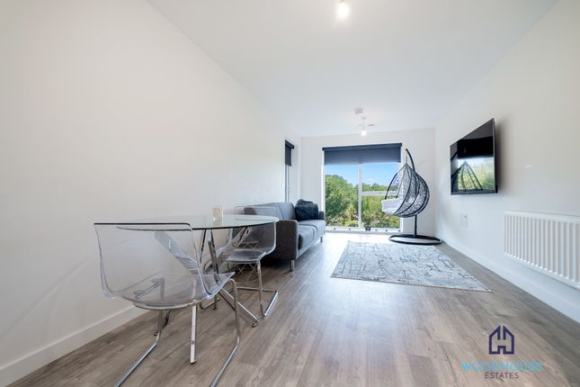 Curton Close, Edgware photo 4