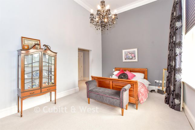 West Preston Manor, Preston Paddock, Littlehampton photo 3