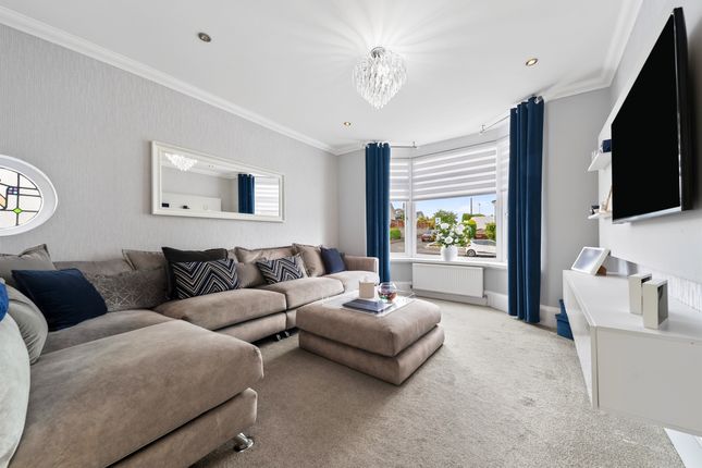 300, Kings Park Avenue, Glasgow photo 3