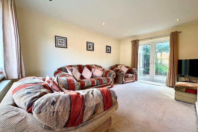 17 Nandywell, Bolton photo 2
