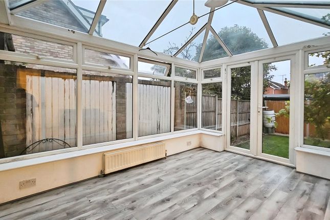 29, The Causeway, Surrey photo 3