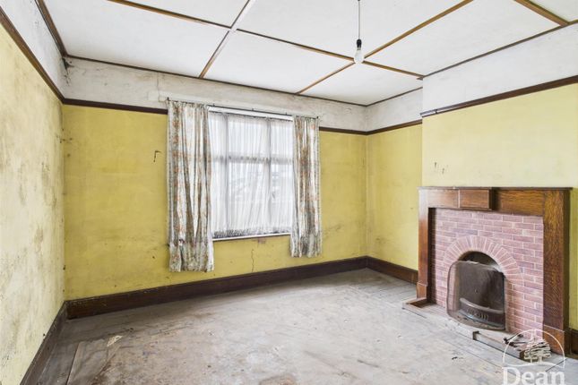 18a, Valley Road, Cinderford photo 2