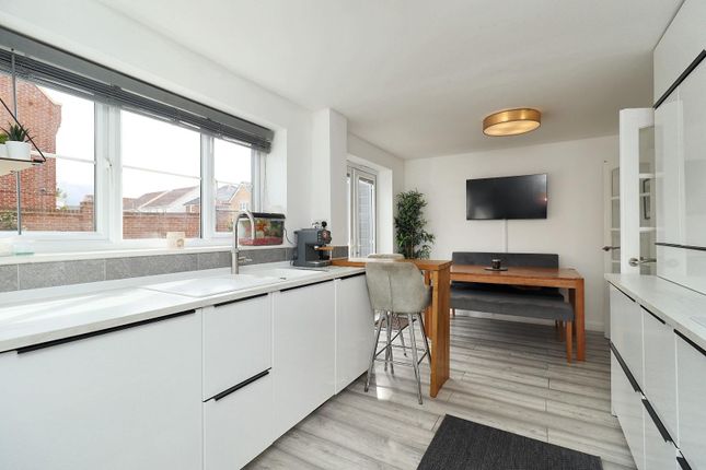 2, Brock Close, Stockton-On-Tees photo 4