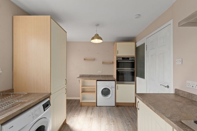 37 Tippet Knowes Road, Broxburn photo 4