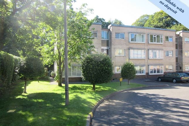 2-bed flat on 26 Long Oaks Court, Sketty, £850/mo