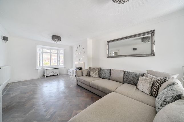 2, Larch Close, Aylesford photo 4