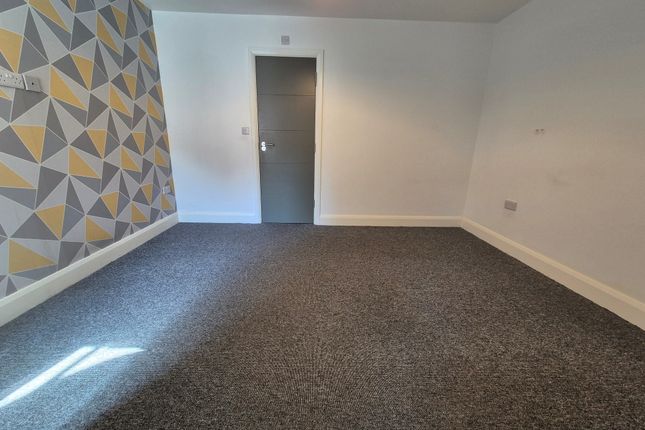 Flat 8 C Lord kelvin, Old Market Street, KING'S LYNN photo 2